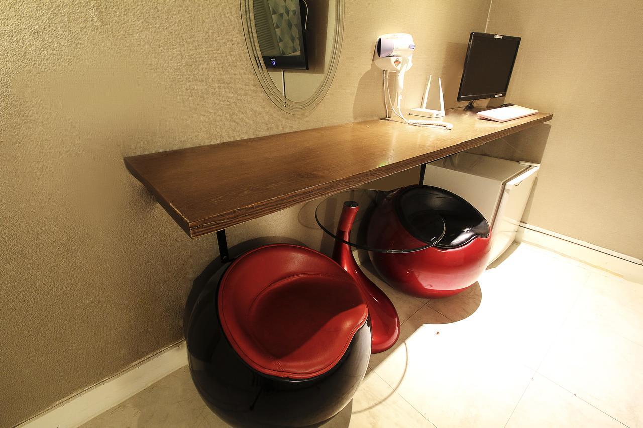 Hotel Goguma Shinchon Сеул Экстерьер фото