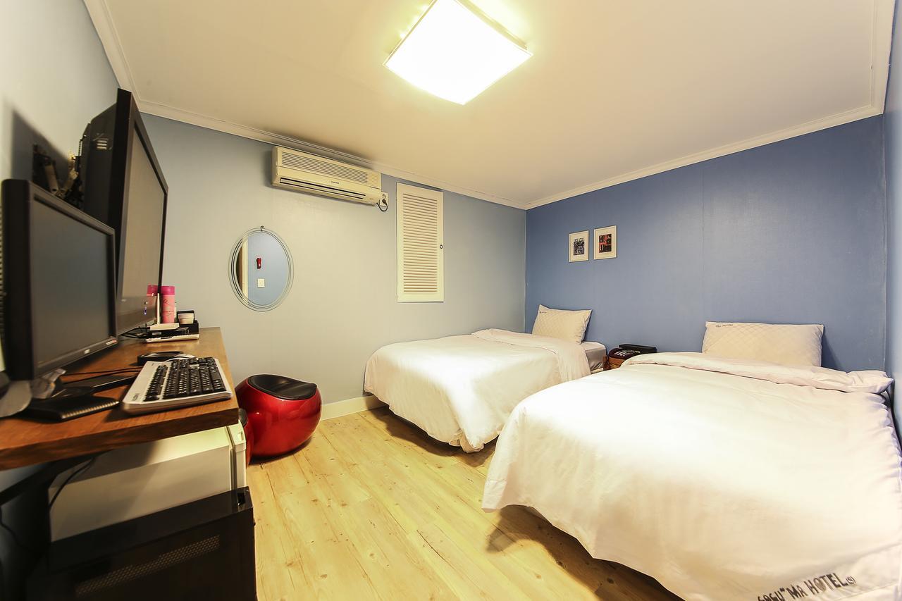 Hotel Goguma Shinchon Сеул Экстерьер фото